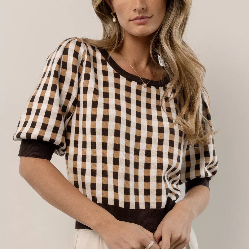 Bohme short sleeve sweater. Size M. Great transition piece into fall.